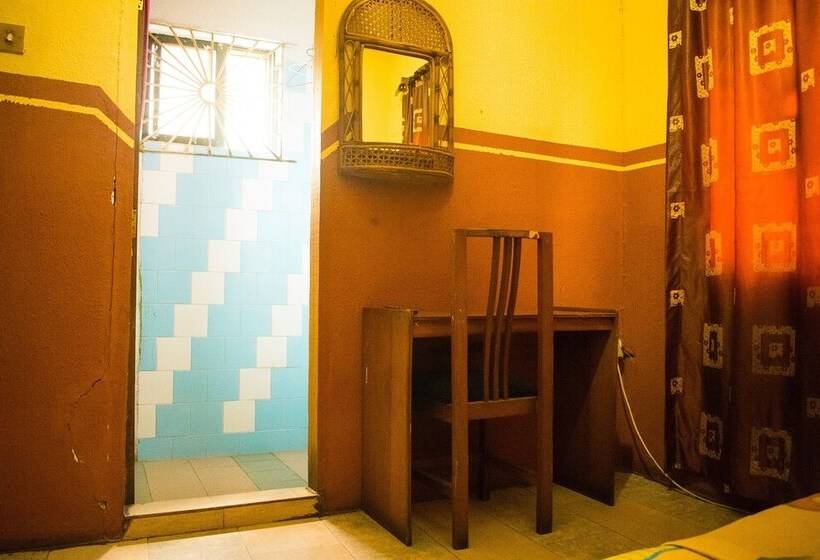 هتل Amenze Guest House