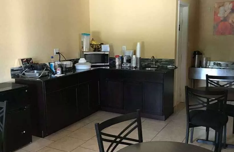 Hotelli American Inn