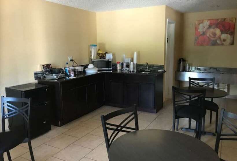 فندق American Inn