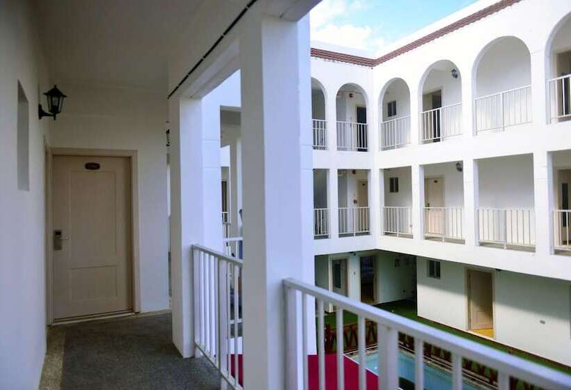 هتل Blue Saipan Garden