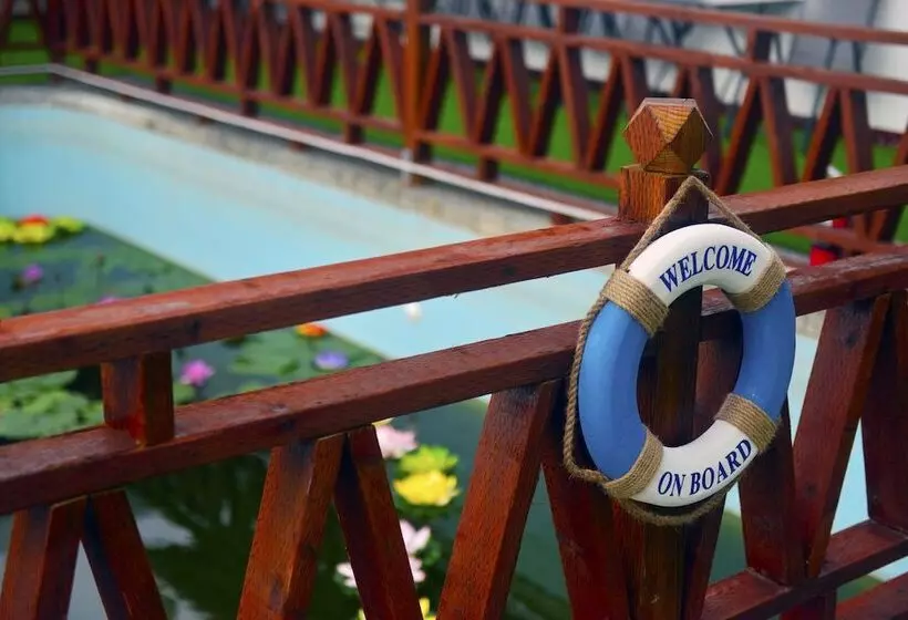 هتل Blue Saipan Garden