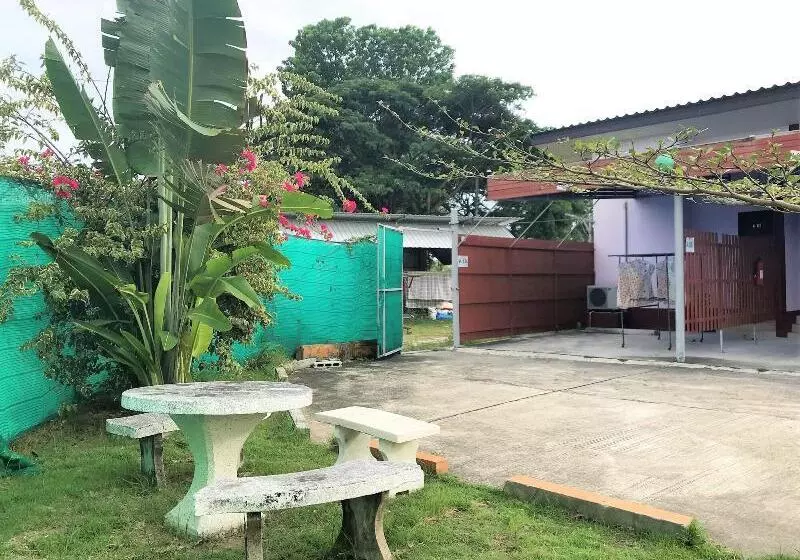 ホテル D View