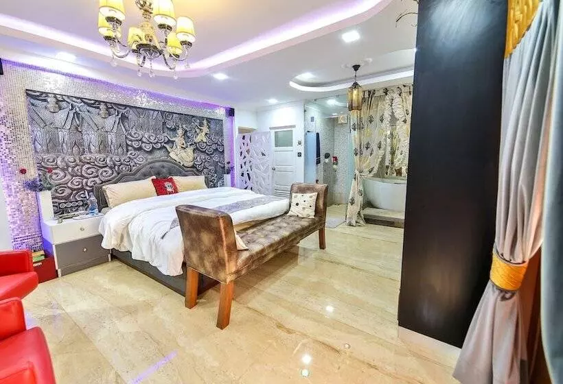 ホテル Emperor Resort & Spa