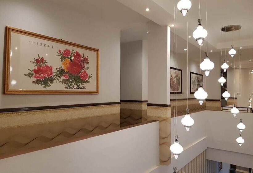 Отель Fortune Front One Kendari