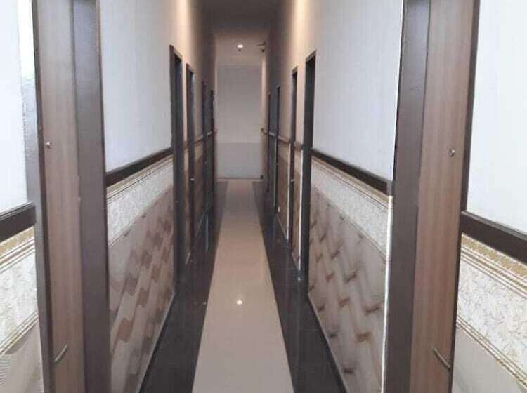 Отель Fortune Front One Kendari