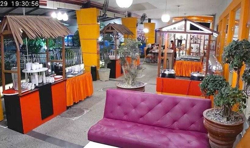 Отель Fortune Front One Kendari