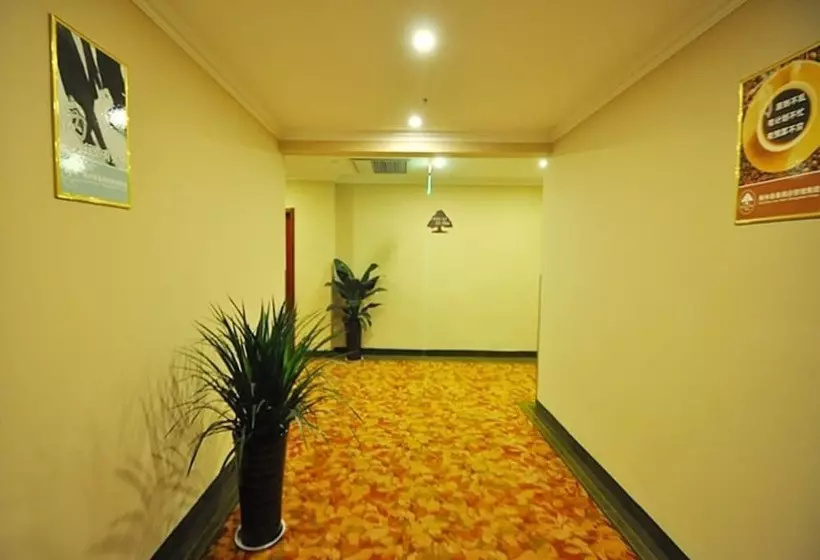 ホテル Greentree Inn Linxi International Convention Center Express