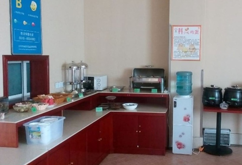 בית מלון כפרי Greentree Inn Xingtai Shahe Jingguang Road Express