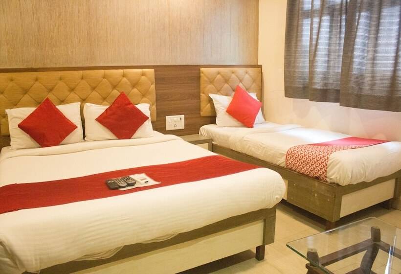 فندق Highland Residency