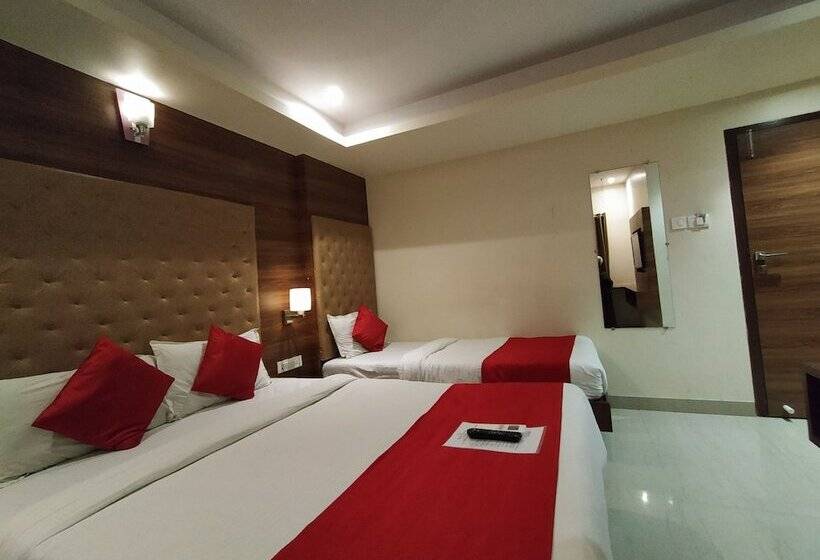 فندق Highland Residency