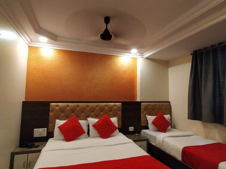 فندق Highland Residency