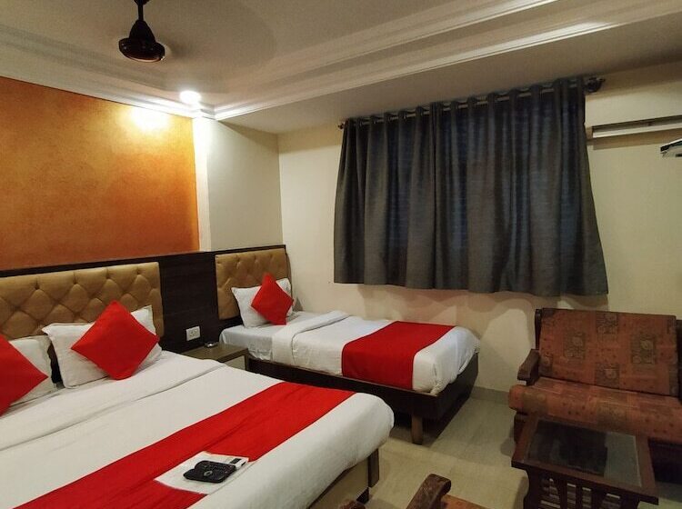 فندق Highland Residency