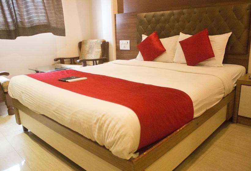 فندق Highland Residency