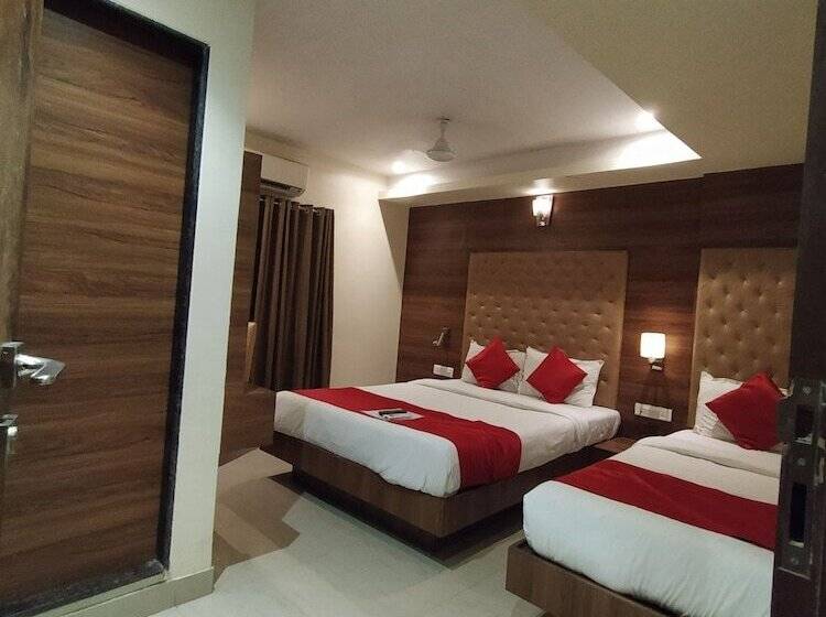 فندق Highland Residency