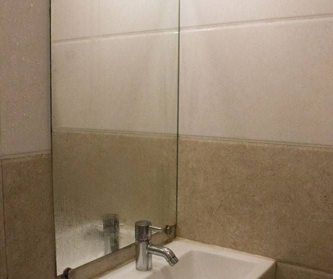 فندق Highland Residency