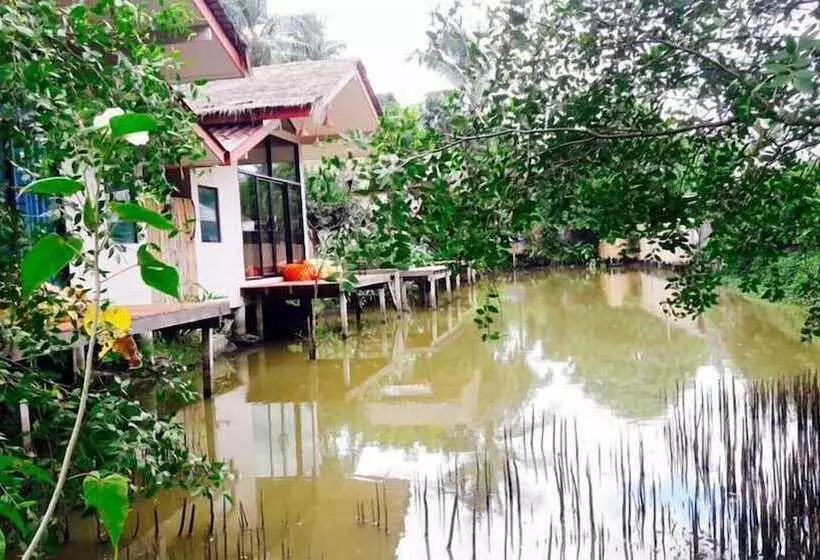 هتل Kalacanal Resort