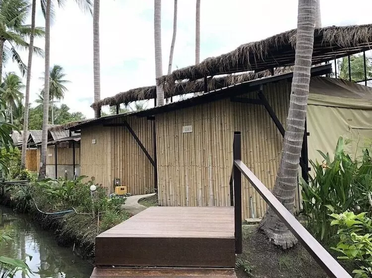 هتل Kalacanal Resort