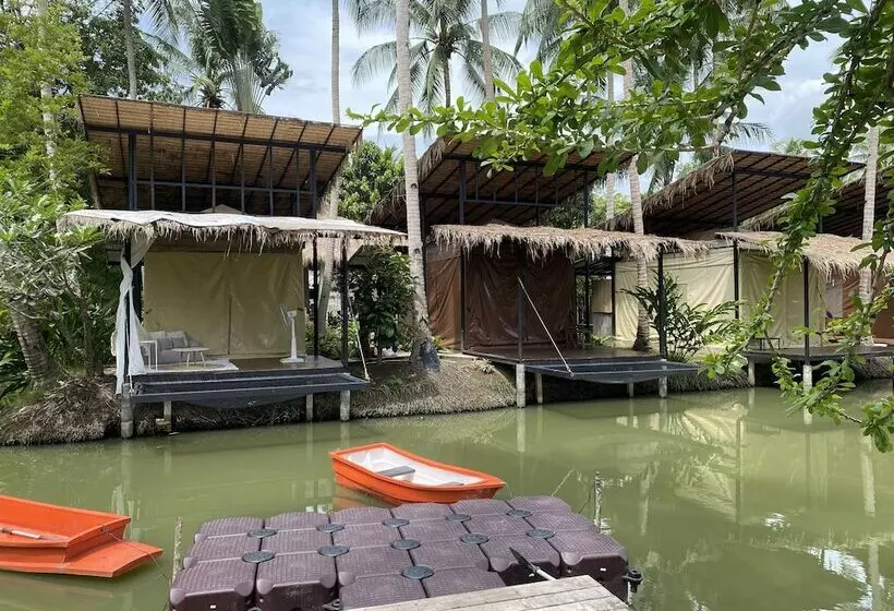 هتل Kalacanal Resort