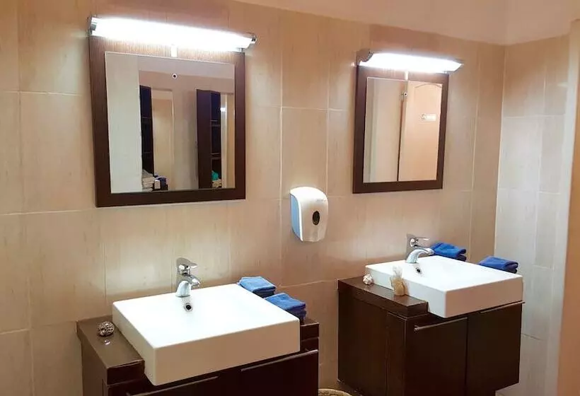 هتل La Coccinelle