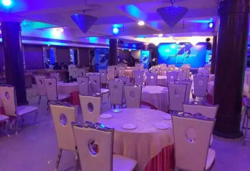 Hotelli Mansarover Paradise