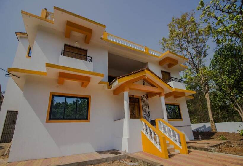 호텔 Oyo 13914 Home Graceful Studio Siolim