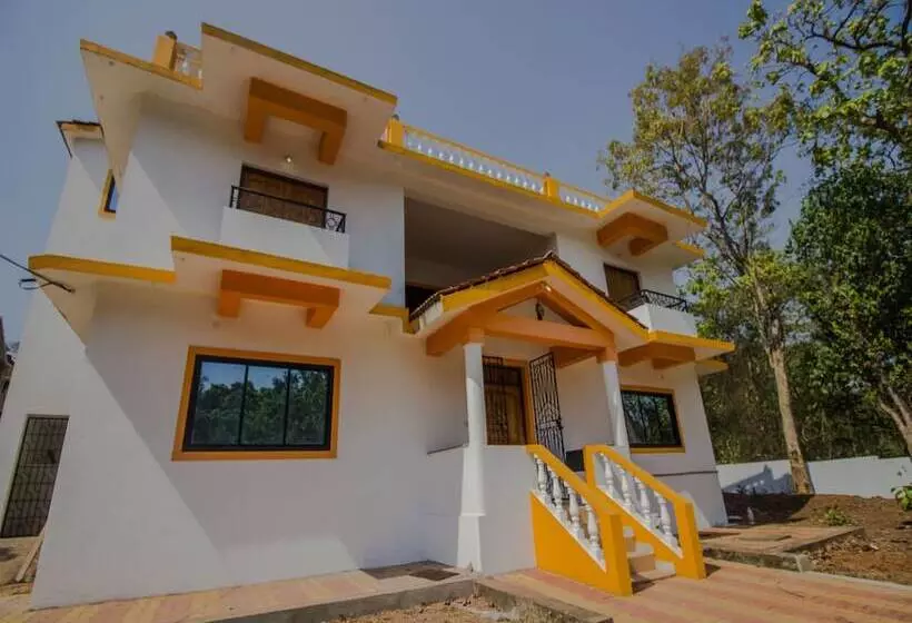 هتل Oyo 13914 Home Graceful Studio Siolim
