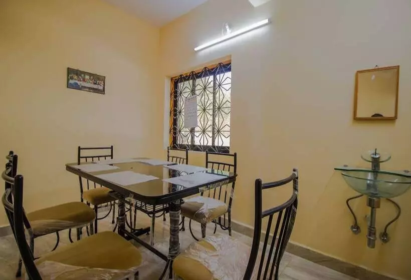 هتل Oyo 13914 Home Graceful Studio Siolim