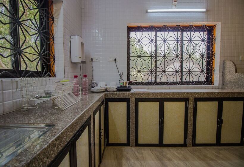 호텔 Oyo 13914 Home Graceful Studio Siolim