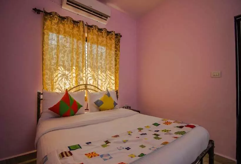 هتل Oyo 13914 Home Graceful Studio Siolim