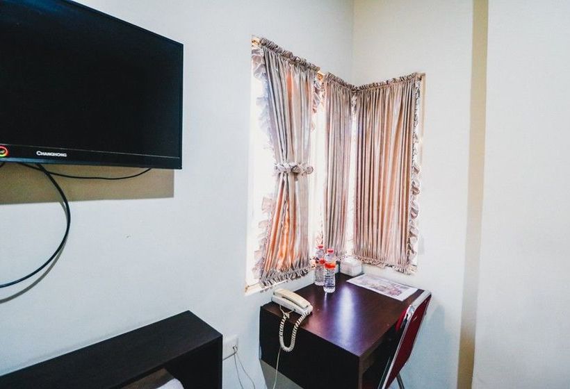 فندق Reddoorz Plus Near Mall Ratu Indah 2