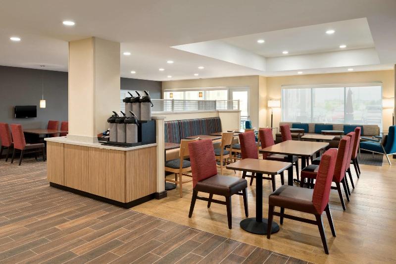 ホテル Towneplace Suites By Marriott Joliet Minooka