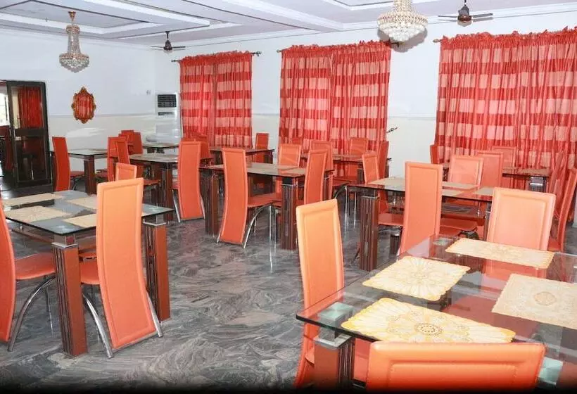 L & L Executive Hotels And Suites