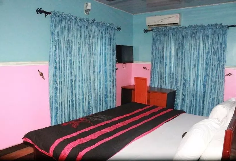 L & L Executive Hotels And Suites