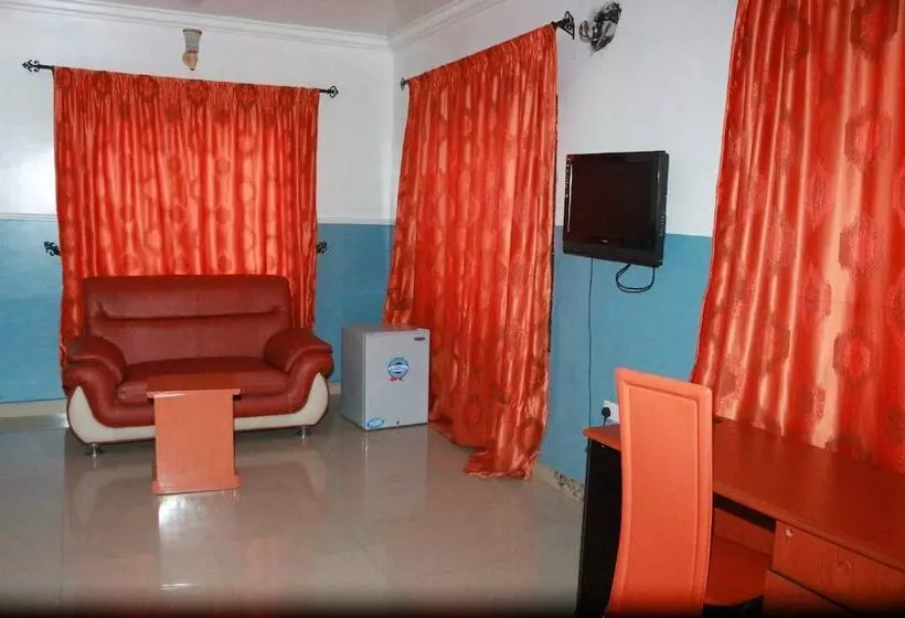 L & L Executive Hotels And Suites
