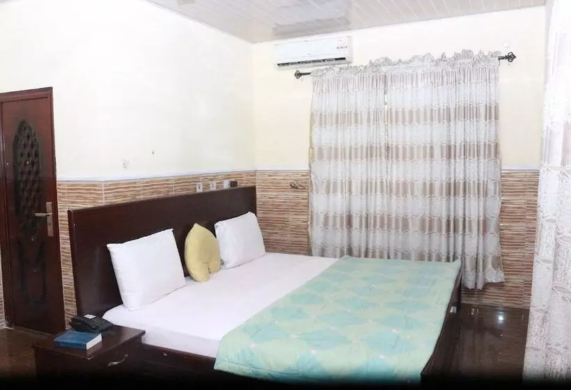 L & L Executive Hotels And Suites