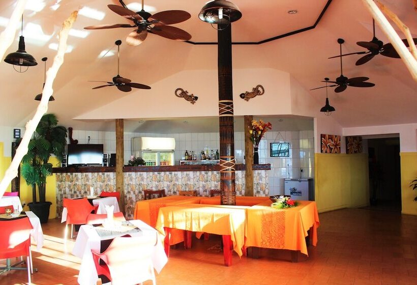 Le Uaina Beach Resort