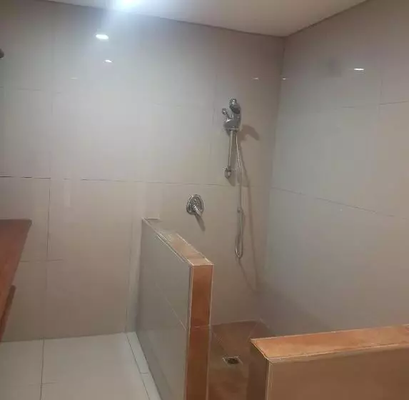 Le Uaina Beach Resort