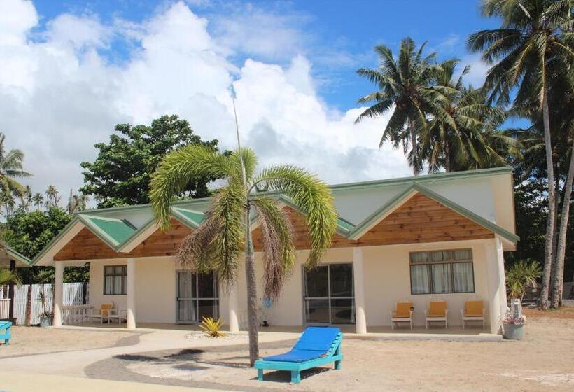 Le Uaina Beach Resort