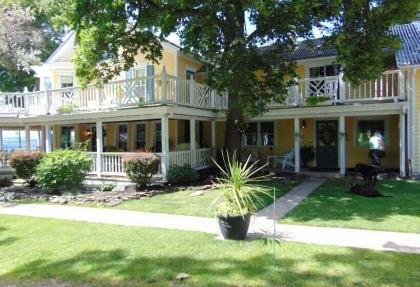 Magnolia Place Bed & Breakfast