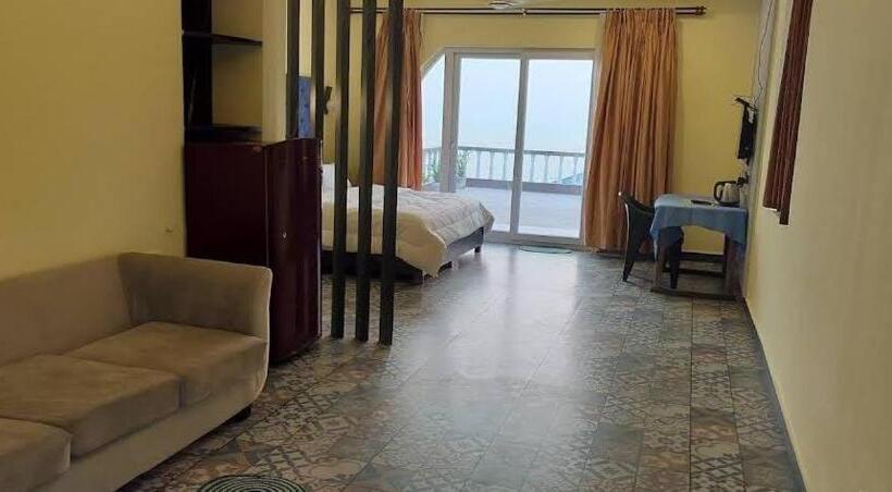 Majatalo Francisco Sunshine Beach Guest House