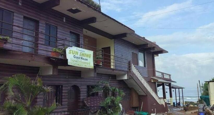 Majatalo Francisco Sunshine Beach Guest House