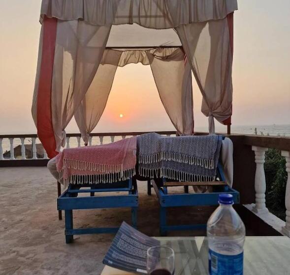 Majatalo Francisco Sunshine Beach Guest House