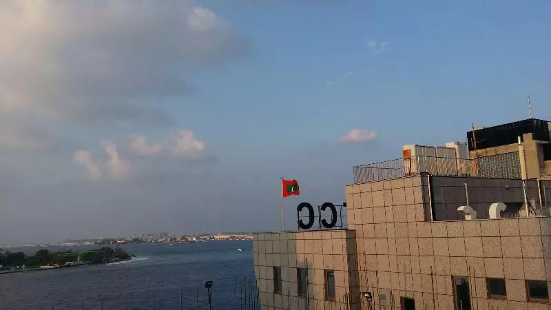 پانسیون Six In One