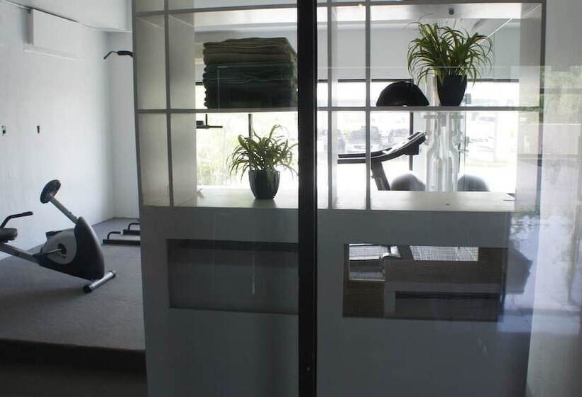 Pia Marine Condominium