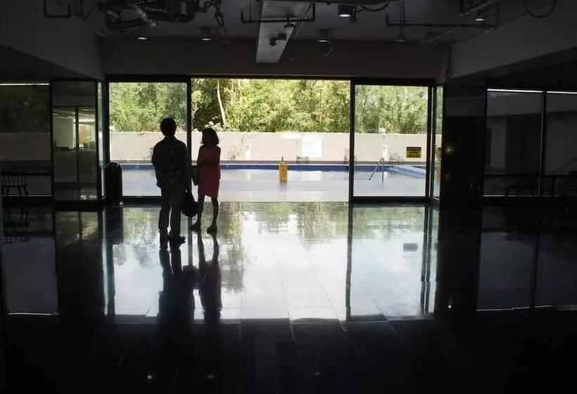 Pia Marine Condominium