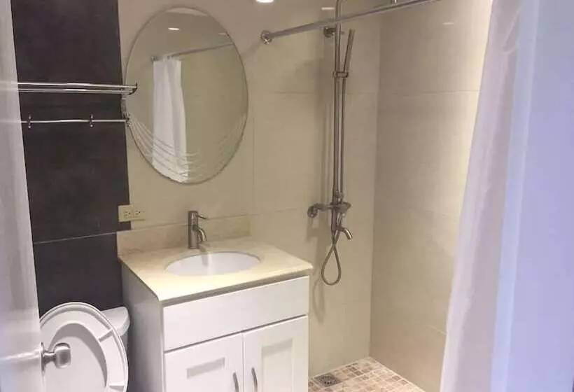 Pia Marine Condominium