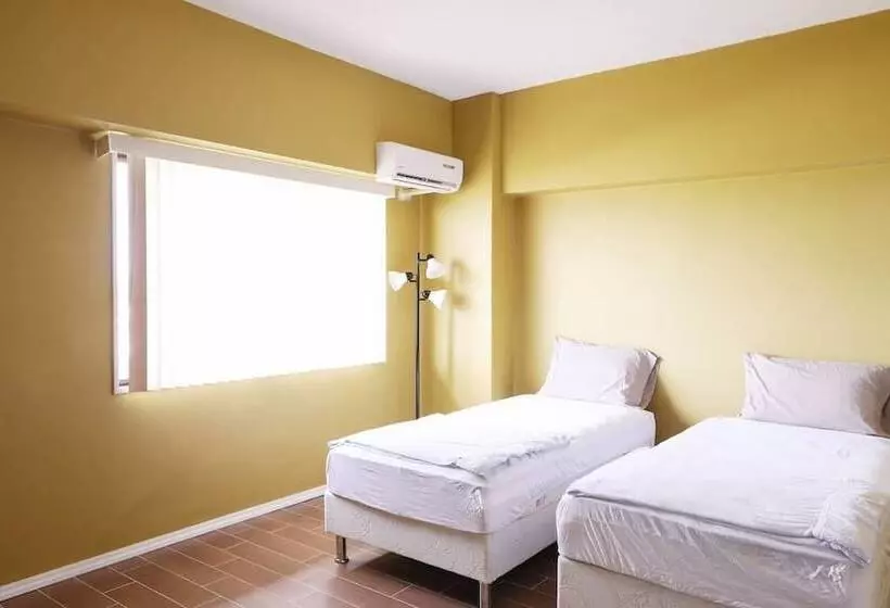 Pia Marine Condominium