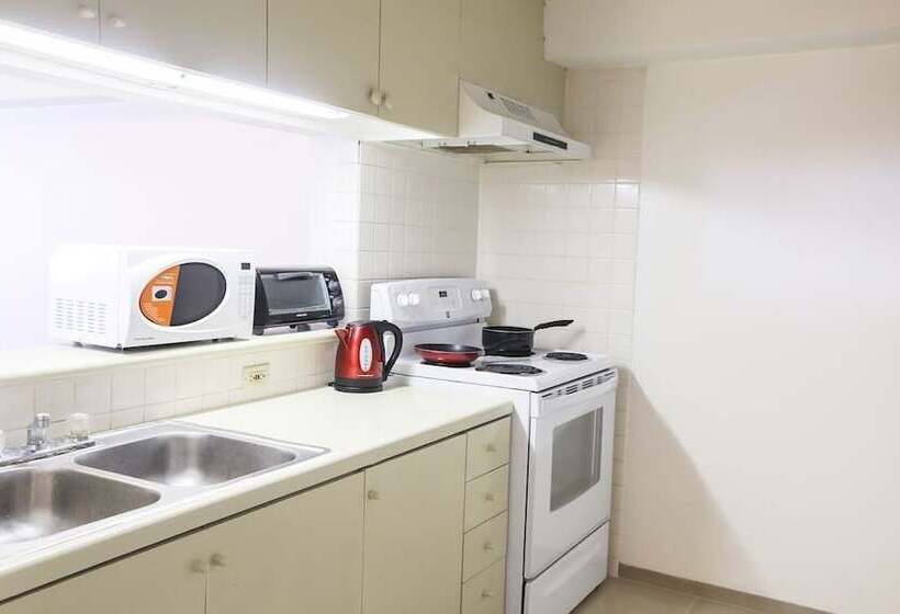 Pia Marine Condominium