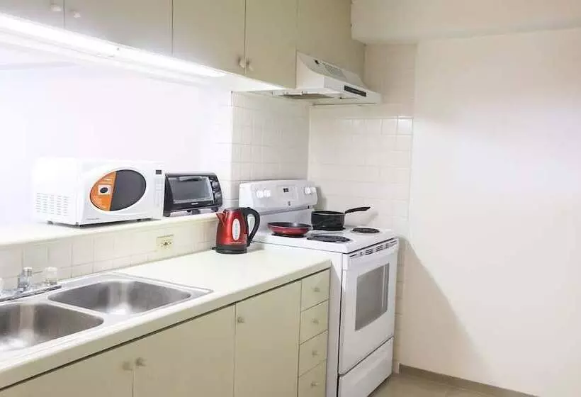 Pia Marine Condominium