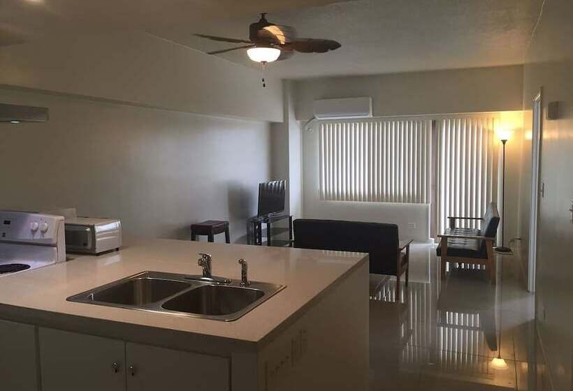 Pia Marine Condominium